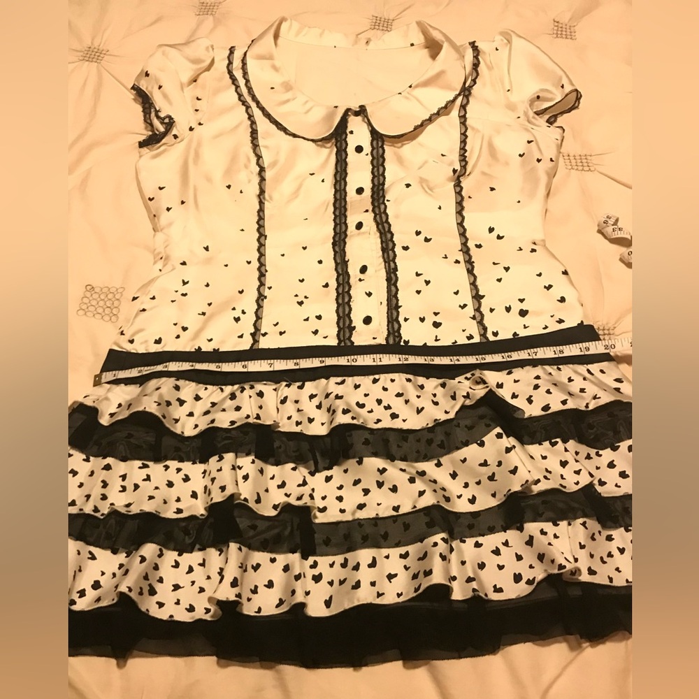 Bebe White & Black Short Sleeve Mini Flirty Dress in sz L. Like new. - Picture 15 of 16